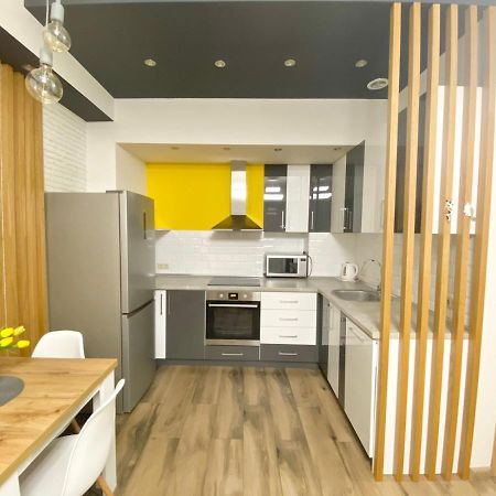 יירבאן Luxury Apartment, New Building, Centre מראה חיצוני תמונה