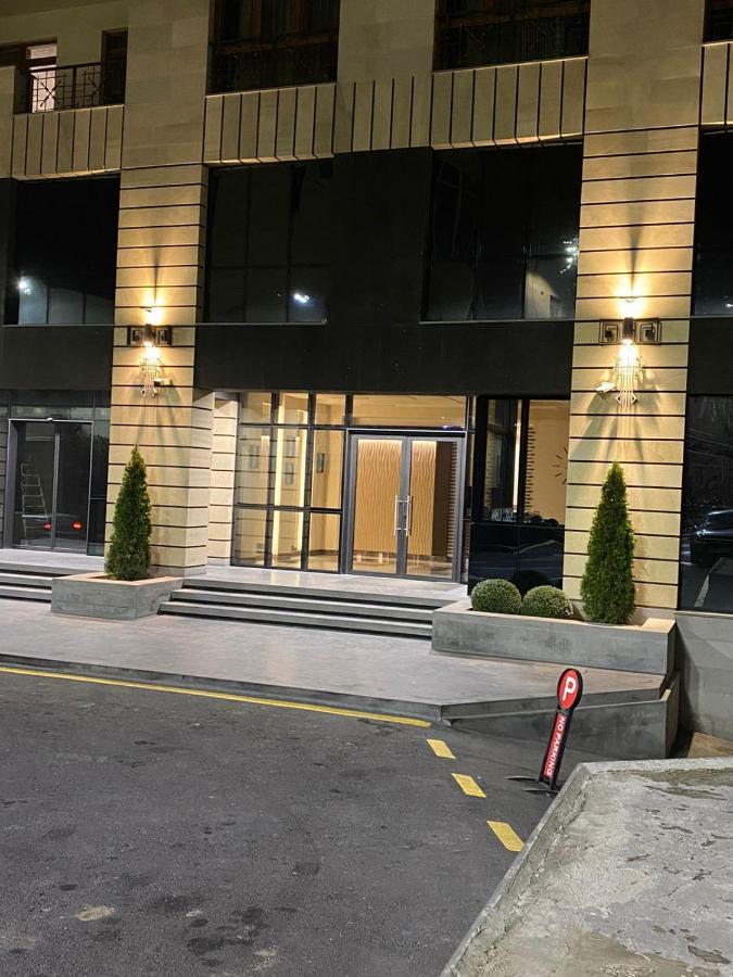 יירבאן Luxury Apartment, New Building, Centre מראה חיצוני תמונה