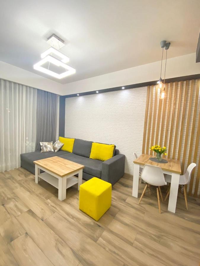 יירבאן Luxury Apartment, New Building, Centre מראה חיצוני תמונה