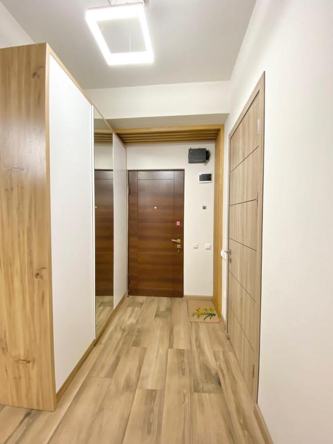 יירבאן Luxury Apartment, New Building, Centre מראה חיצוני תמונה